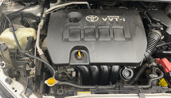 2014 Toyota Corolla Altis JS PETROL, Petrol, Manual, 1,06,047 km, Engine View - Right
