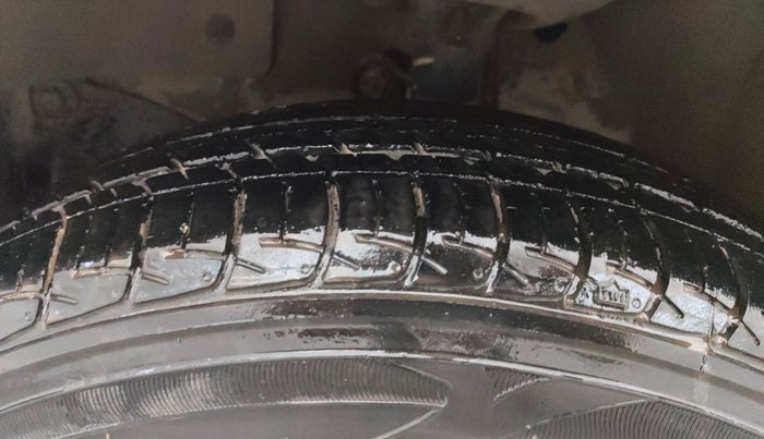 2013 Honda Amaze 1.2L I-VTEC S, Petrol, Manual, 39,447 km, Left Front Tyre Tread