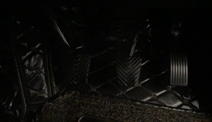 2022 Hyundai NEW I20 SPORTZ 1.2 MT, Petrol, Manual, 47,748 km, Pedals