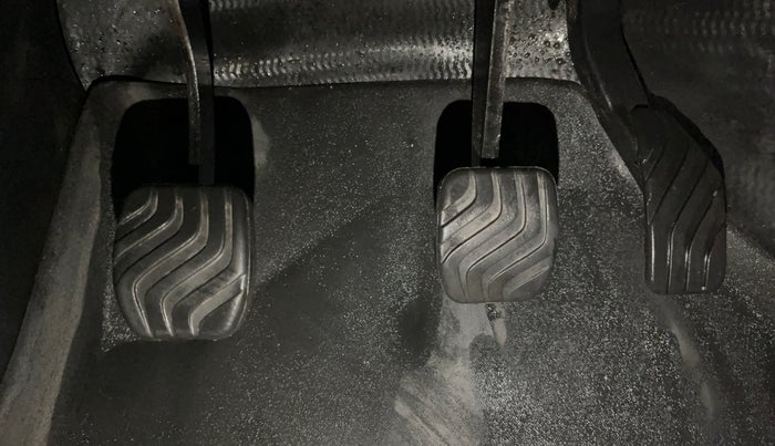 2022 Renault Kiger RXT MT, Petrol, Manual, 25,917 km, Pedals