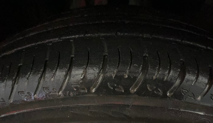 2022 Renault Kiger RXT MT, Petrol, Manual, 25,917 km, Left Front Tyre Tread