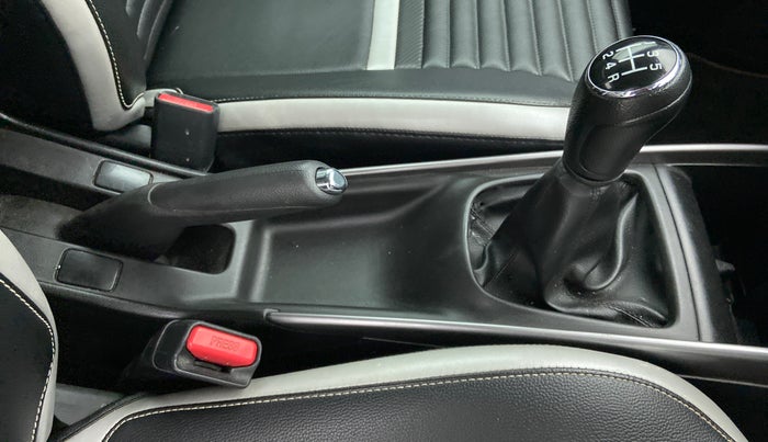 2019 Toyota Glanza V, Petrol, Manual, 28,839 km, Gear Lever