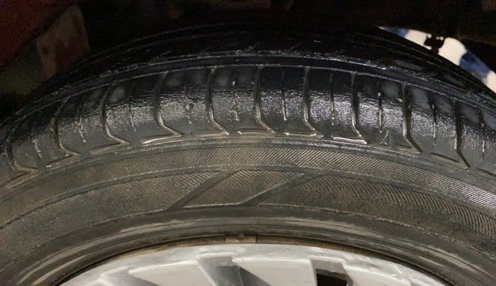 2016 Maruti Alto K10 VXI AMT, Petrol, Automatic, 1,00,897 km, Left Rear Tyre Tread