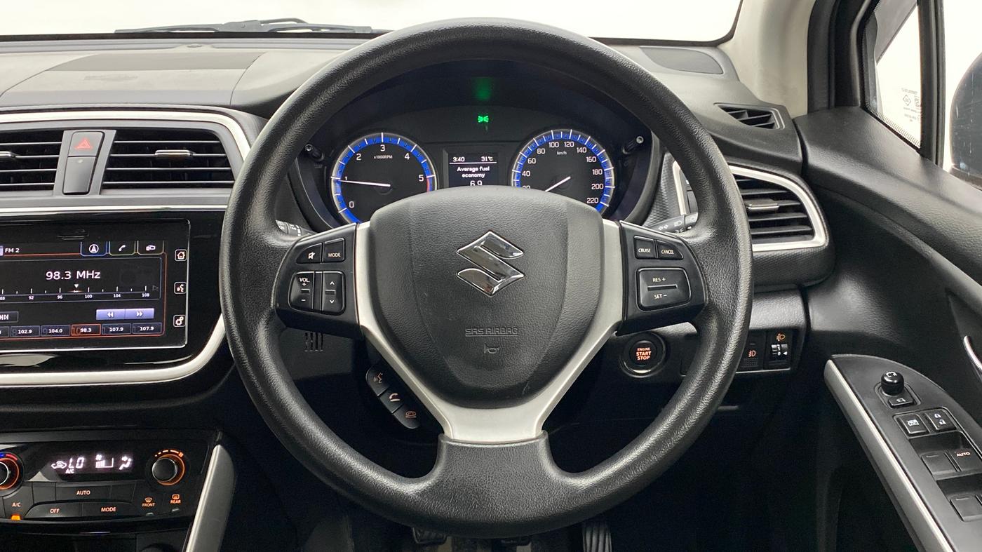 2016 Maruti S Cross ZETA 1.3, Diesel, Manual, 49,726 km, Steering Wheel Close Up
