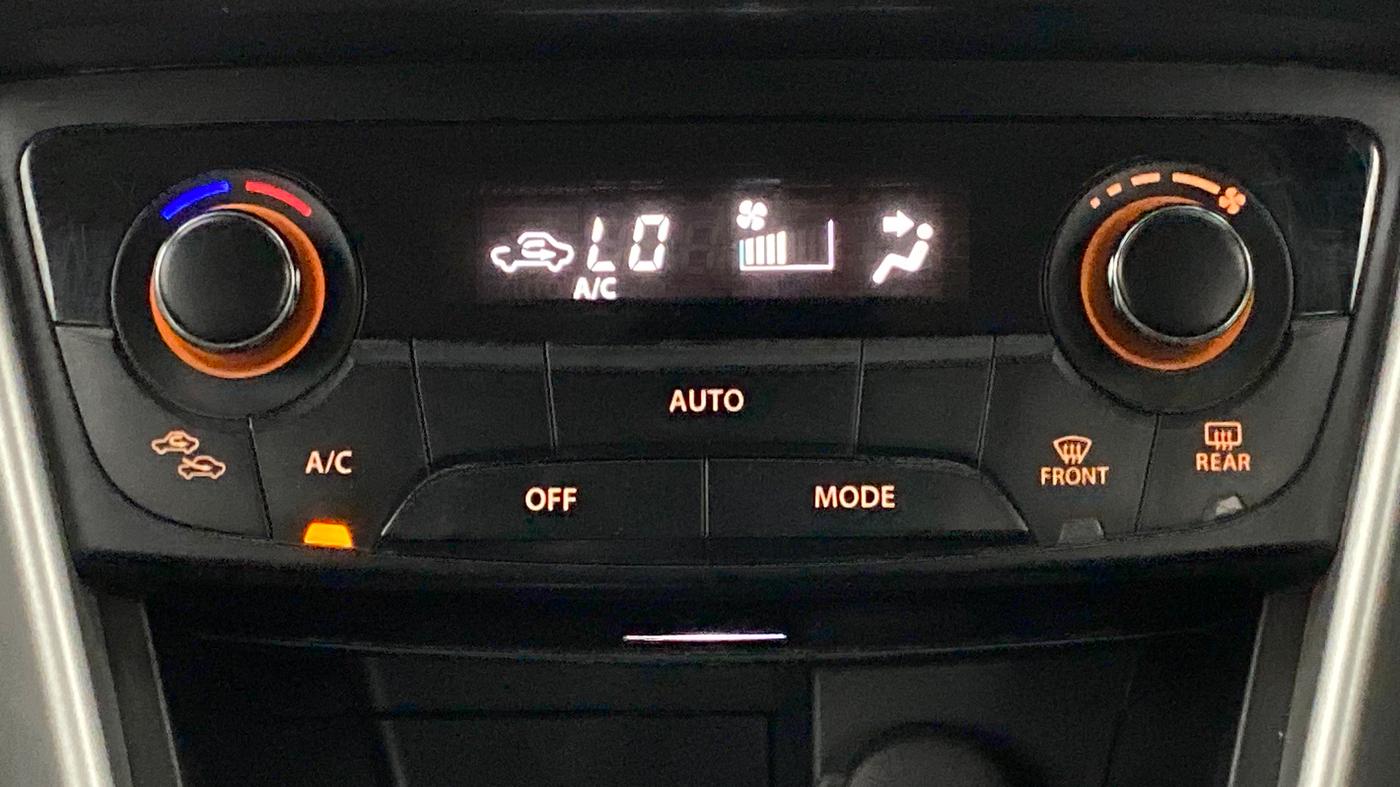 2016 Maruti S Cross ZETA 1.3, Diesel, Manual, 49,726 km, Automatic Climate Control