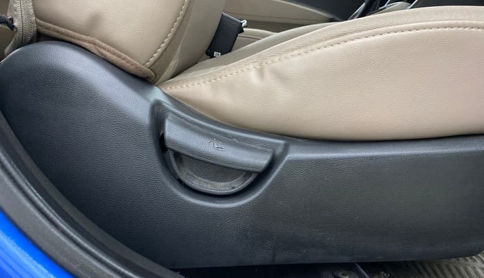 2018 Hyundai Xcent S AT 1.2, Petrol, Automatic, 49,044 km, Driver Side Adjustment Panel
