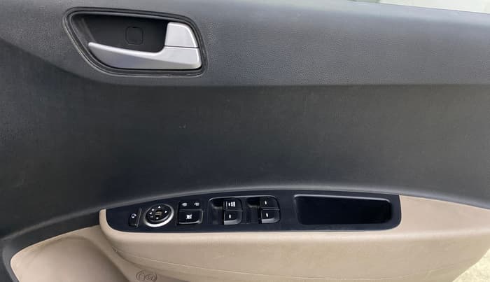 2018 Hyundai Xcent S AT 1.2, Petrol, Automatic, 49,044 km, Driver Side Door Panels Control