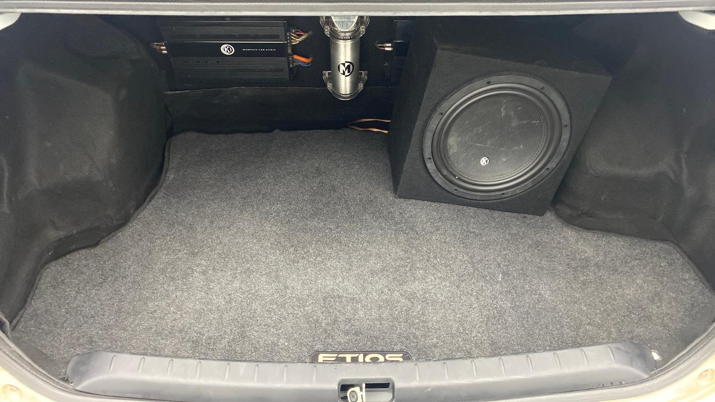 2011 Toyota Etios V, Petrol, Manual, 60,990 km, Boot Inside