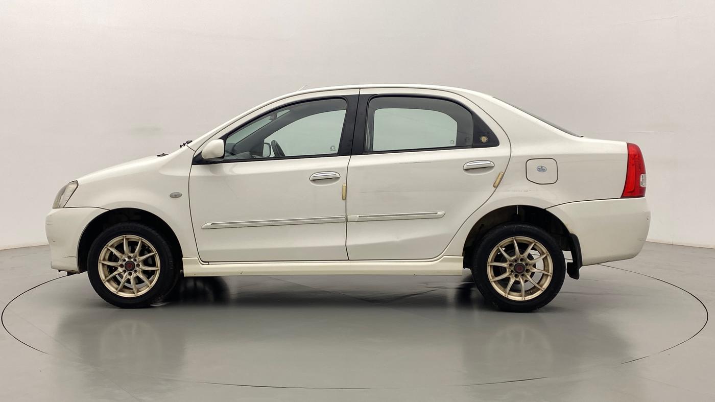 2011 Toyota Etios V, Petrol, Manual, 60,990 km, Left Side