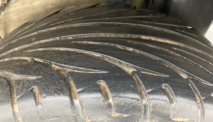 2011 Toyota Etios V, Petrol, Manual, 60,990 km, Left Rear Tyre Tread