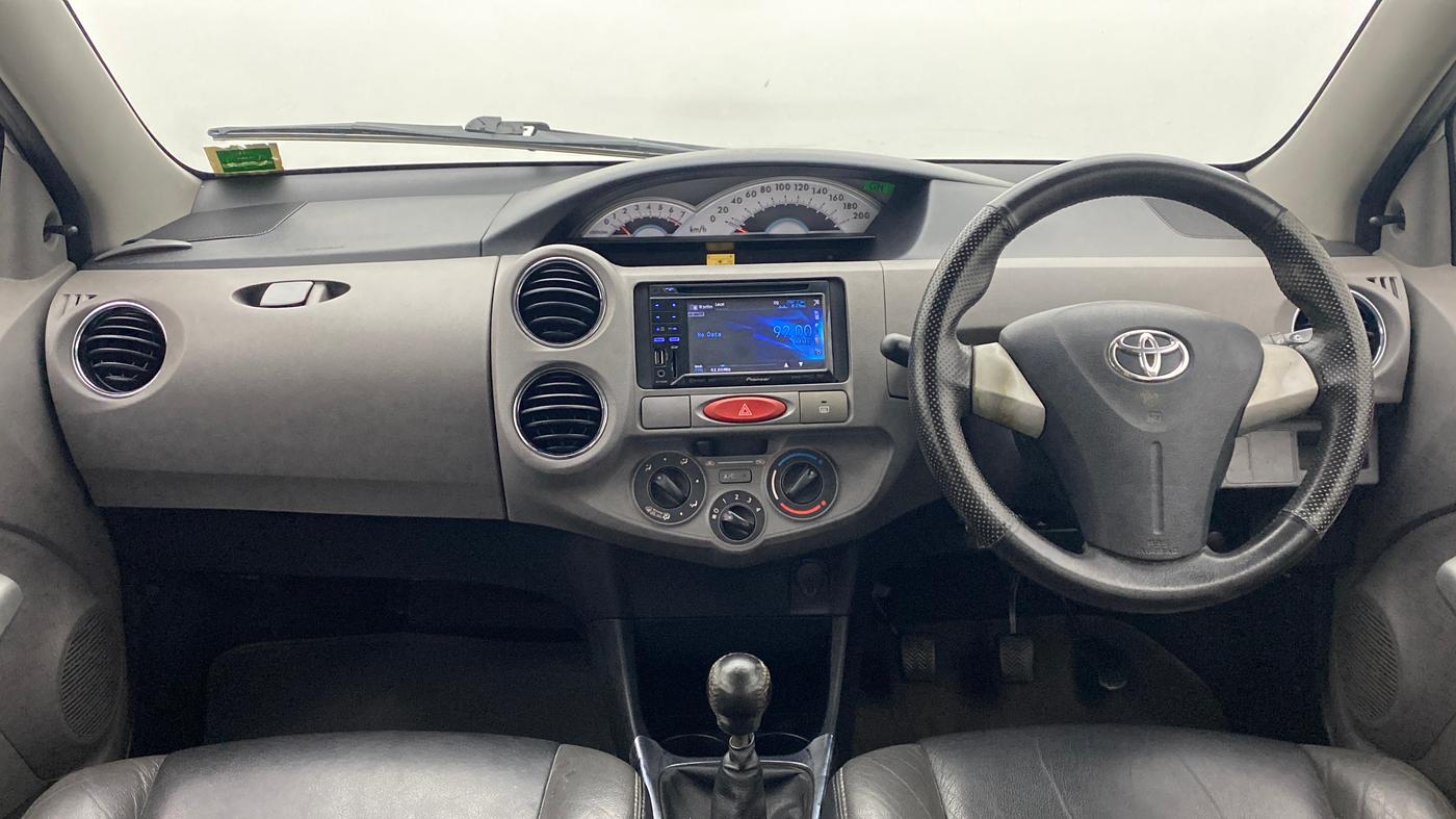 2011 Toyota Etios V, Petrol, Manual, 60,990 km, Dashboard
