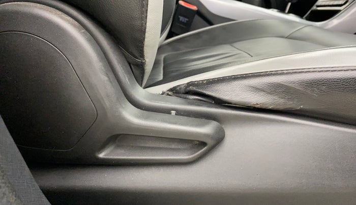 2021 Tata NEXON XMA PETROL, Petrol, Automatic, 59,671 km, Driver Side Adjustment Panel