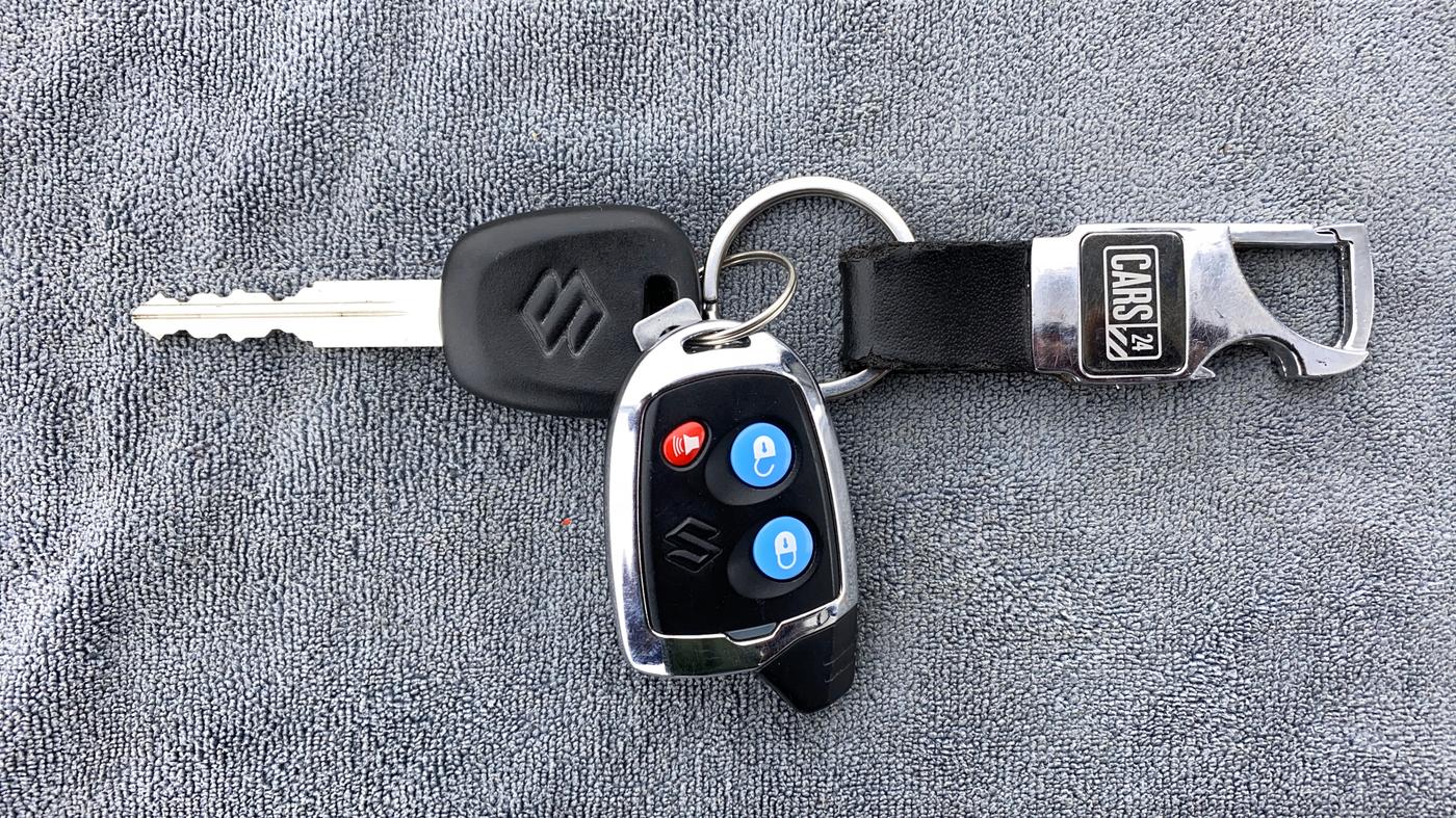2019 Maruti Swift LXI, Petrol, Manual, 21,013 km, Key Close Up