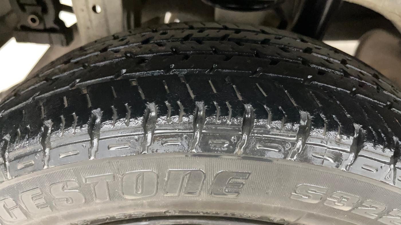 2016 Maruti Alto K10 VXI, Petrol, Manual, 27,800 km, Right Rear Tyre Tread