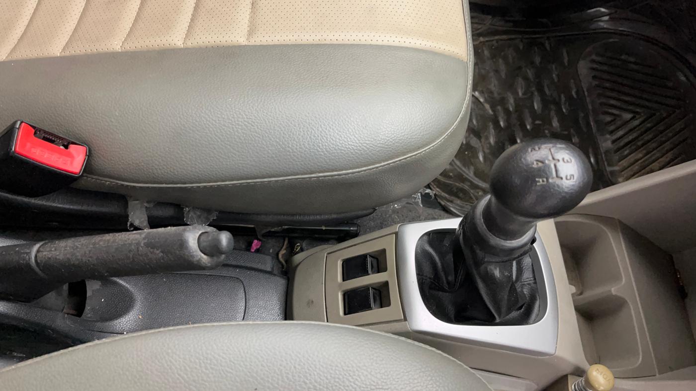 2016 Maruti Alto K10 VXI, Petrol, Manual, 27,800 km, Gear Lever