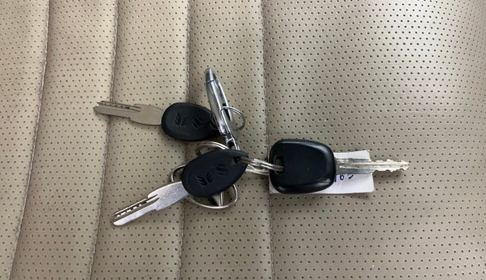 2016 Maruti Alto K10 VXI, Petrol, Manual, 27,778 km, Key Close Up