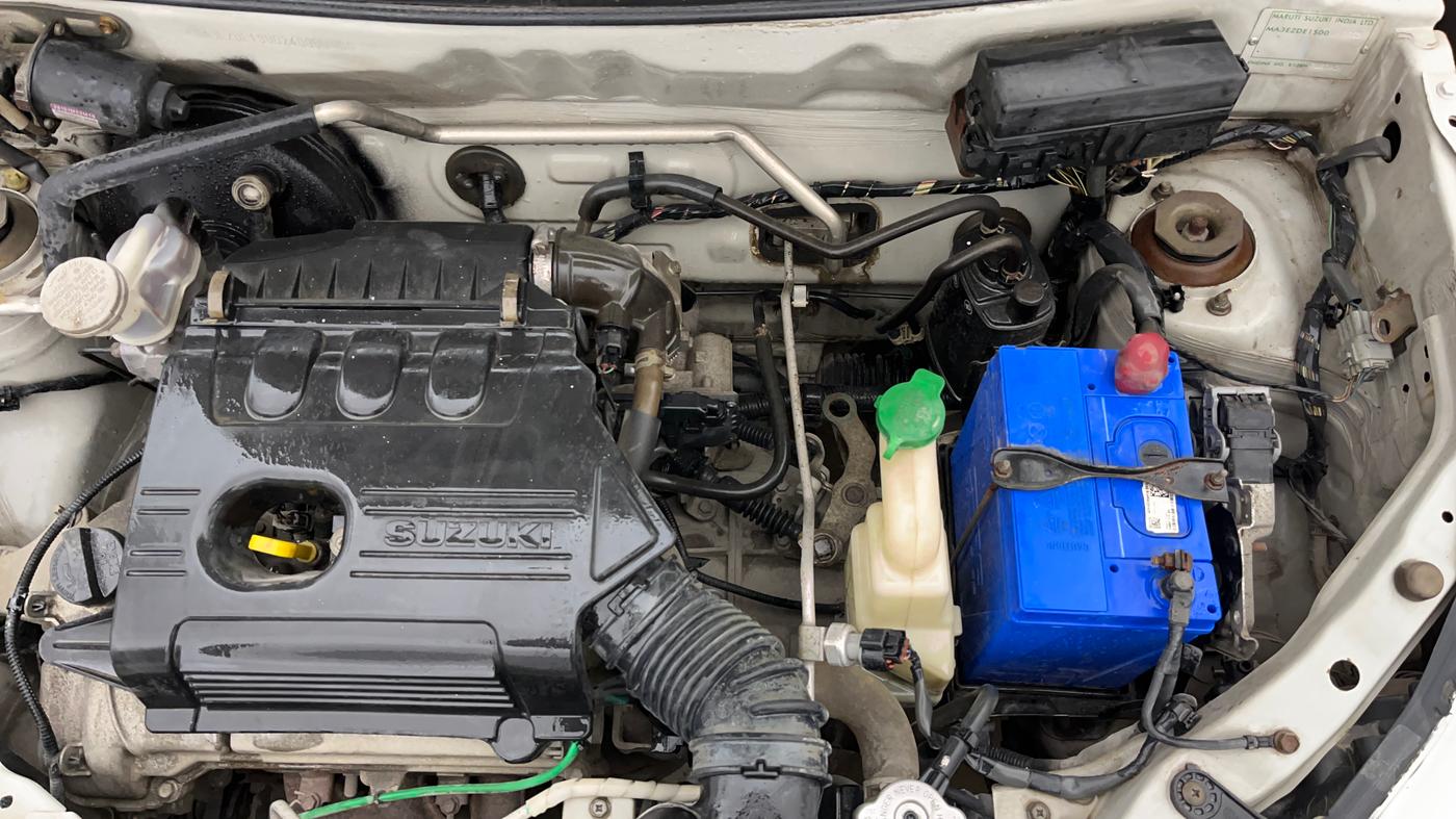 2016 Maruti Alto K10 VXI, Petrol, Manual, 27,800 km, Engine View - Left