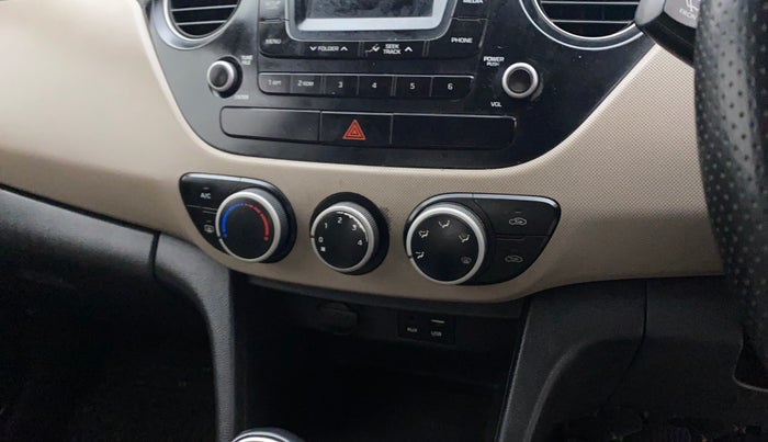 2015 Hyundai Grand i10 SPORTZ 1.2 KAPPA VTVT, Petrol, Manual, 1,08,606 km, AC Unit - Minor issue in the heater switch