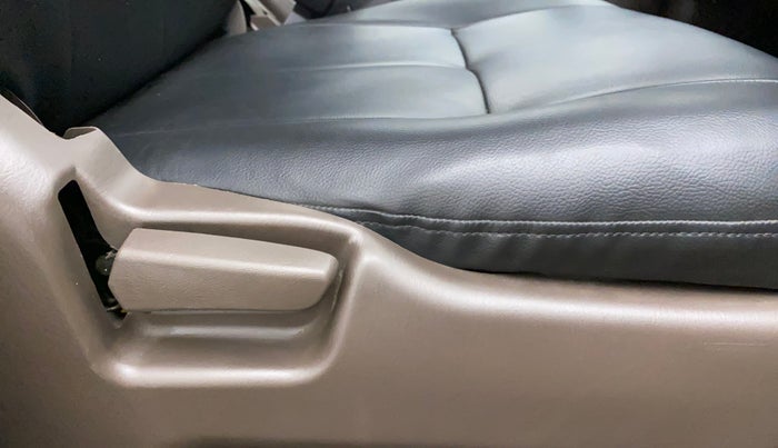 2010 Maruti Zen Estilo VXI, Petrol, Manual, 25,123 km, Driver Side Adjustment Panel