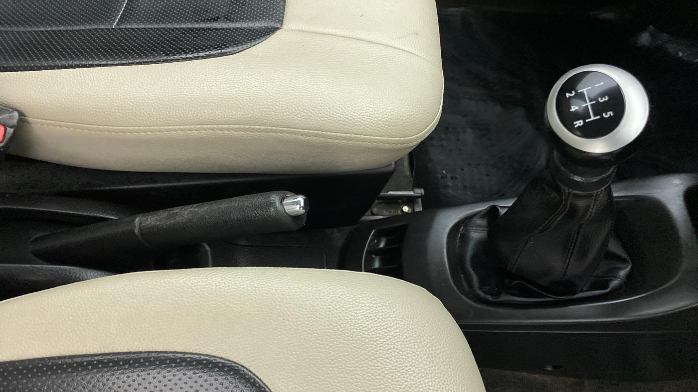 2015 Maruti Wagon R 1.0 VXI, Petrol, Manual, 34,784 km, Gear Lever