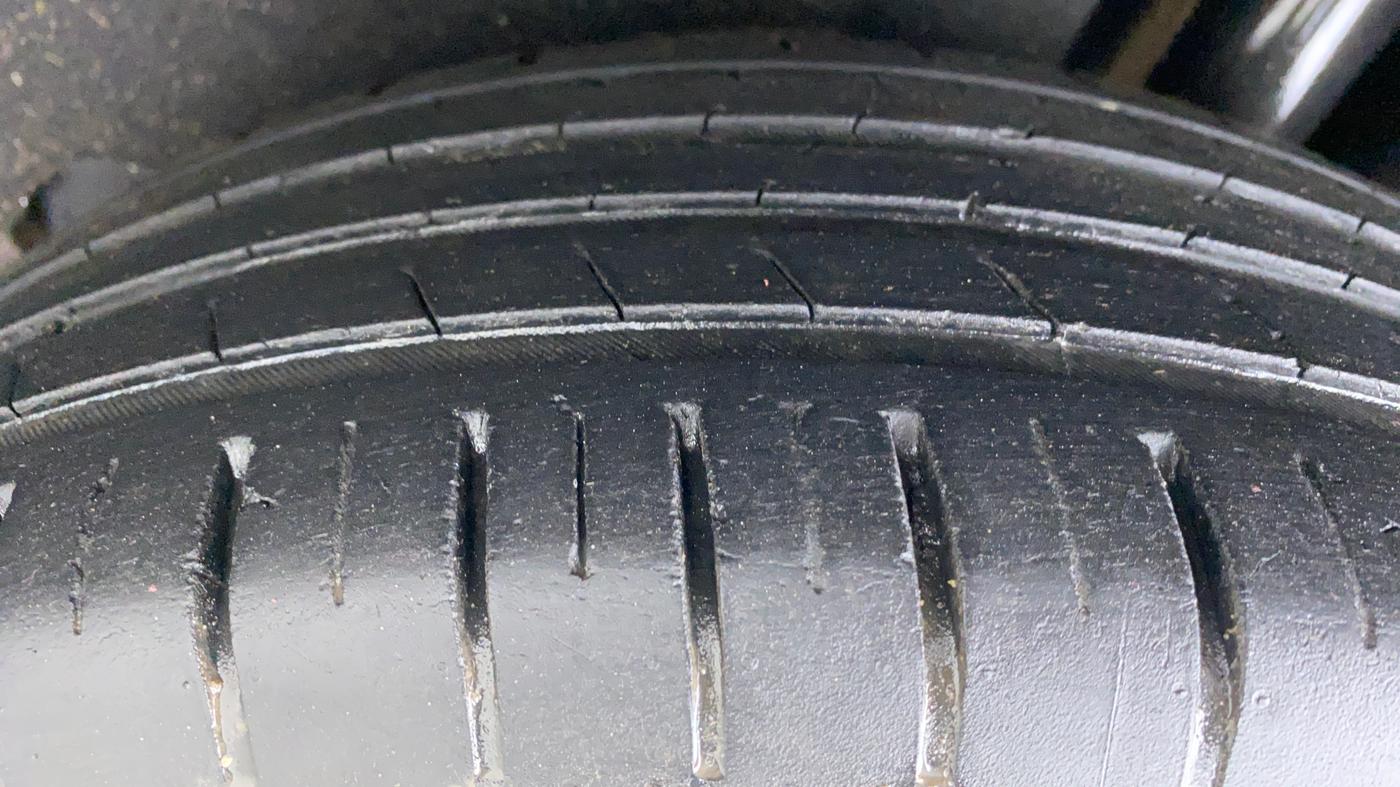 2020 Maruti Baleno ZETA PETROL 1.2, Petrol, Manual, 37,332 km, Left Rear Tyre Tread