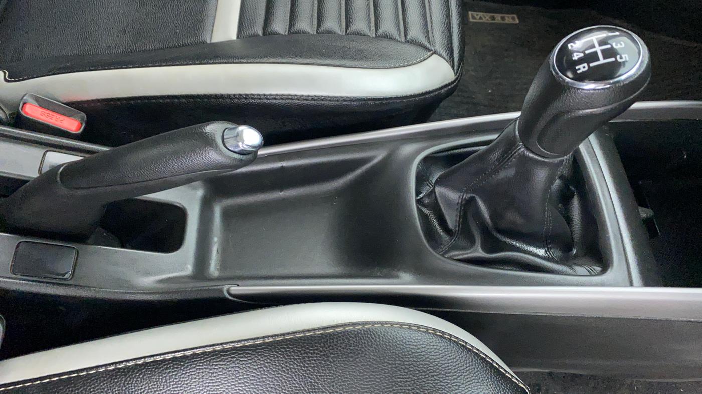 2020 Maruti Baleno ZETA PETROL 1.2, Petrol, Manual, 37,332 km, Gear Lever
