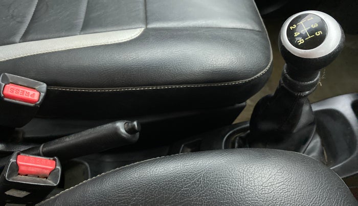 2016 Maruti Wagon R 1.0 LXI CNG, CNG, Manual, 77,414 km, Gear Lever