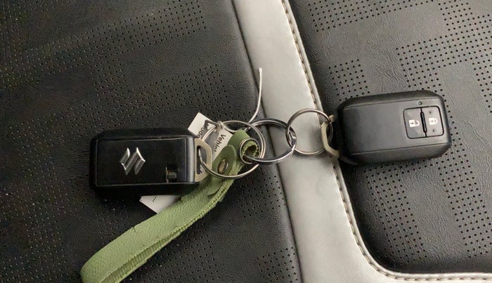 2021 Maruti XL6 ZETA AT, Petrol, Automatic, 67,169 km, Key Close Up