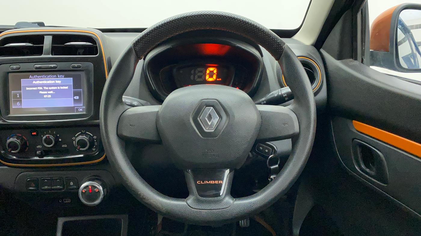 2019 Renault Kwid CLIMBER 1.0 AMT, Petrol, Automatic, 32,378 km, Steering Wheel Close Up