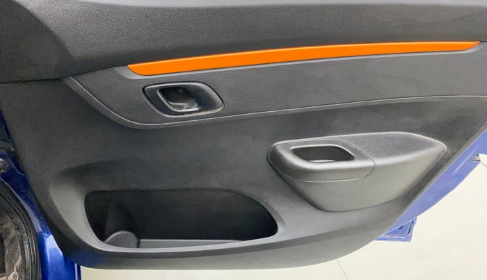 2019 Renault Kwid CLIMBER 1.0 AMT, Petrol, Automatic, 32,378 km, Driver Side Door Panels Control
