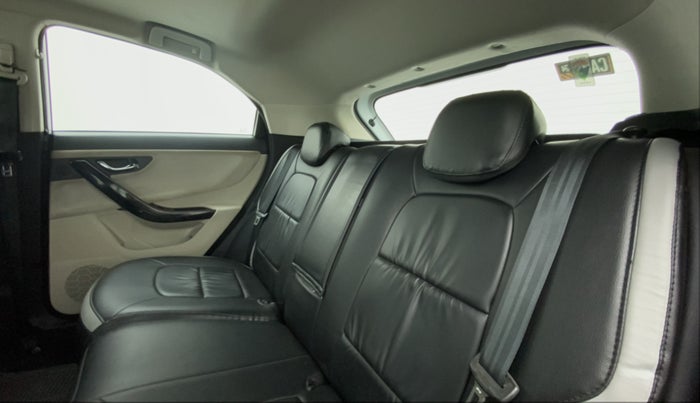 2022 Tata NEXON XZ PLUS PETROL SUNROOF, Petrol, Manual, 36,792 km, Right Side Rear Door Cabin