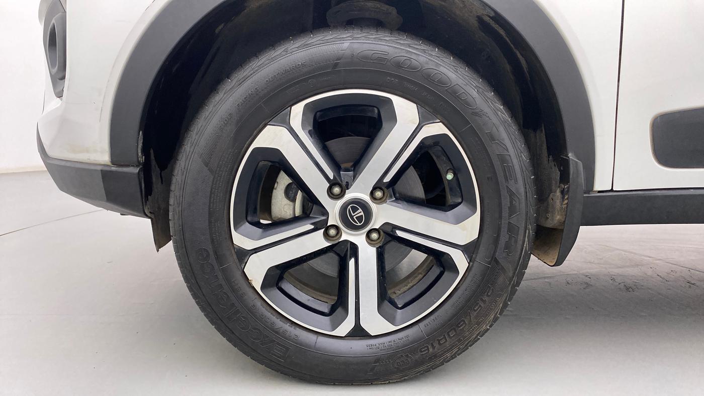 2022 Tata NEXON XZ PLUS PETROL SUNROOF, Petrol, Manual, 36,792 km, Left Front Wheel
