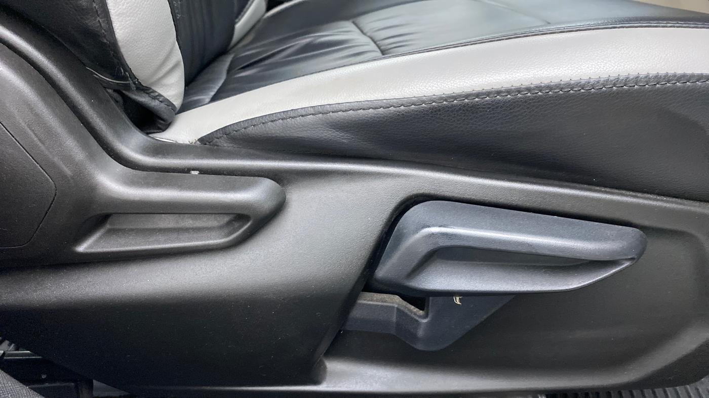 2022 Tata NEXON XZ PLUS PETROL SUNROOF, Petrol, Manual, 36,792 km, Driver Side Adjustment Panel