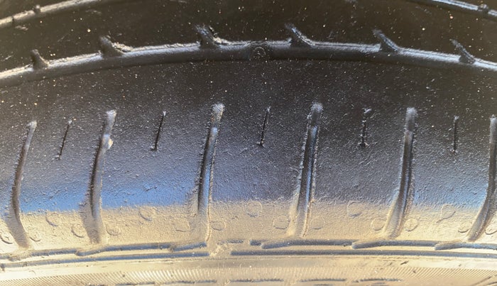 2019 Hyundai Elite i20 ASTA (O) CVT, Petrol, Automatic, 37,378 km, Left Front Tyre Tread