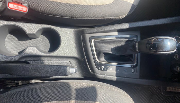 2019 Hyundai Elite i20 ASTA (O) CVT, Petrol, Automatic, 37,378 km, Gear Lever