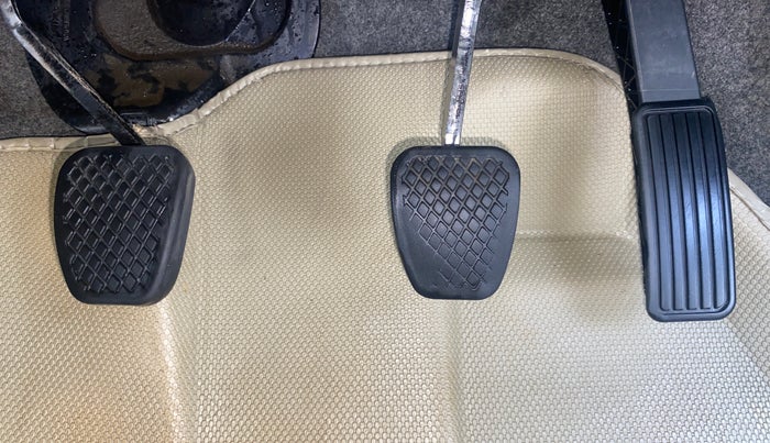 2018 Honda Amaze 1.2L I-VTEC S, Petrol, Manual, 1,02,018 km, Pedals