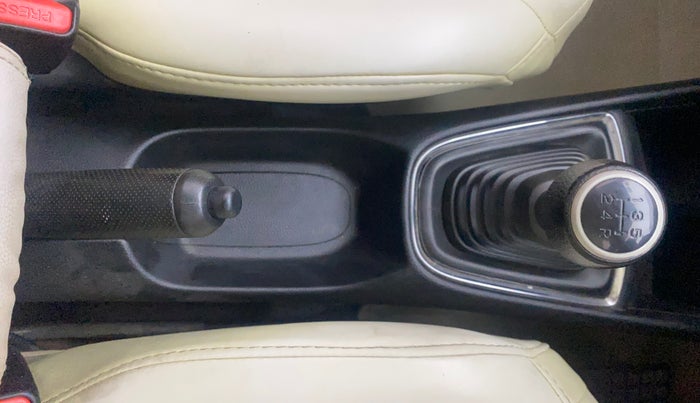 2018 Honda Amaze 1.2L I-VTEC S, Petrol, Manual, 1,02,018 km, Gear Lever