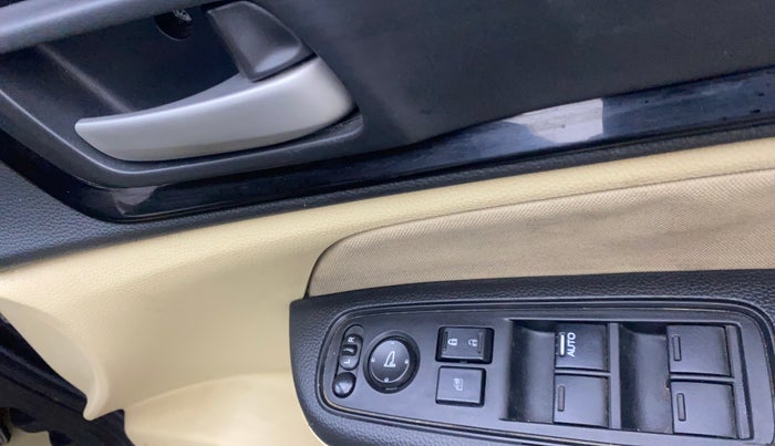 2018 Honda Amaze 1.2L I-VTEC S, Petrol, Manual, 1,02,018 km, Driver Side Door Panels Control