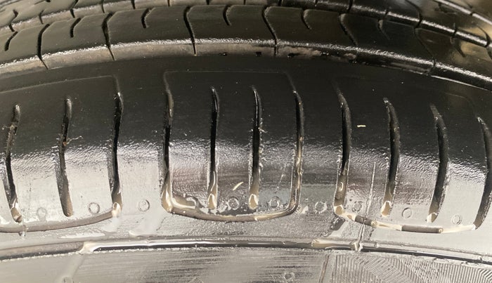 2016 Maruti Celerio VXI AMT, Petrol, Automatic, 40,635 km, Left Rear Tyre Tread