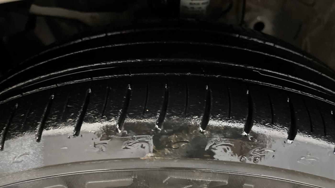 2021 Honda City 1.5L I-VTEC V CVT 5TH GEN, Petrol, Automatic, 24,139 km, Left Front Tyre Tread