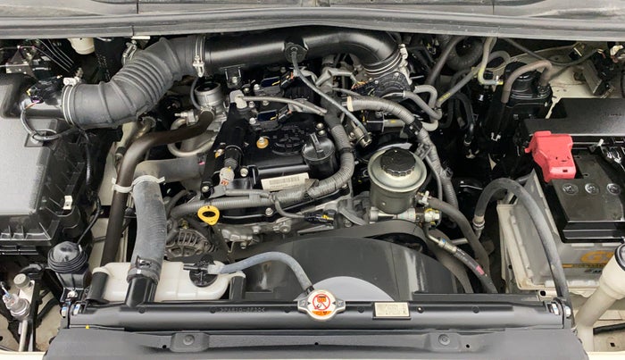 2018 Toyota Innova Crysta 2.7 ZX AT 7 STR, Petrol, Automatic, 50,771 km, Engine Bonet View