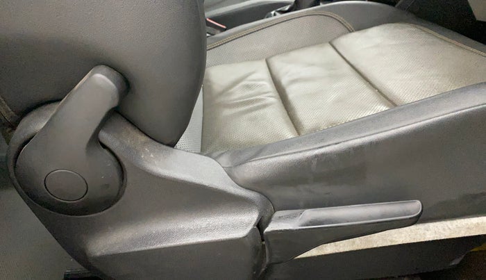 2023 Skoda KUSHAQ STYLE 1.5L TSI DSG, Petrol, Automatic, 24,229 km, Driver Side Adjustment Panel