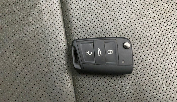 2023 Skoda KUSHAQ STYLE 1.5L TSI DSG, Petrol, Automatic, 24,229 km, Key Close Up