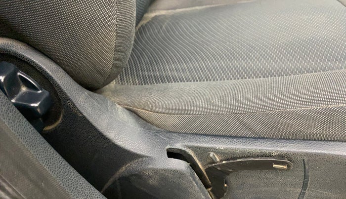 2013 Ford Fiesta STYLE DIESEL, Diesel, Manual, 1,23,128 km, Driver Side Adjustment Panel