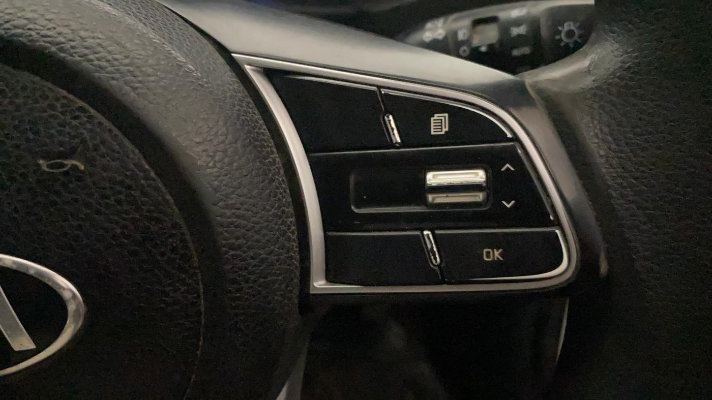 2020 KIA SONET HTK PLUS 1.2, Petrol, Manual, 1,22,315 km, Adaptive Cruise Control