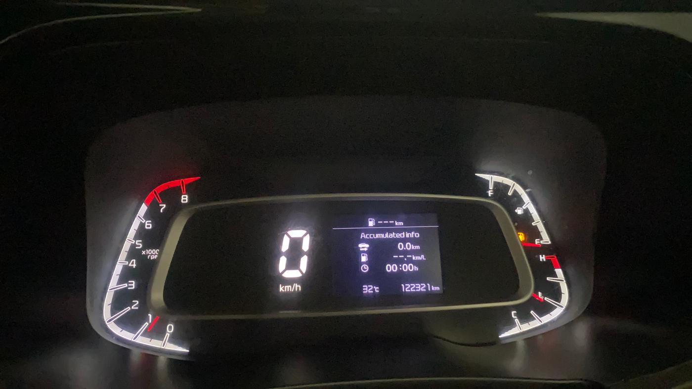 2020 KIA SONET HTK PLUS 1.2, Petrol, Manual, 1,22,315 km, Odometer Image