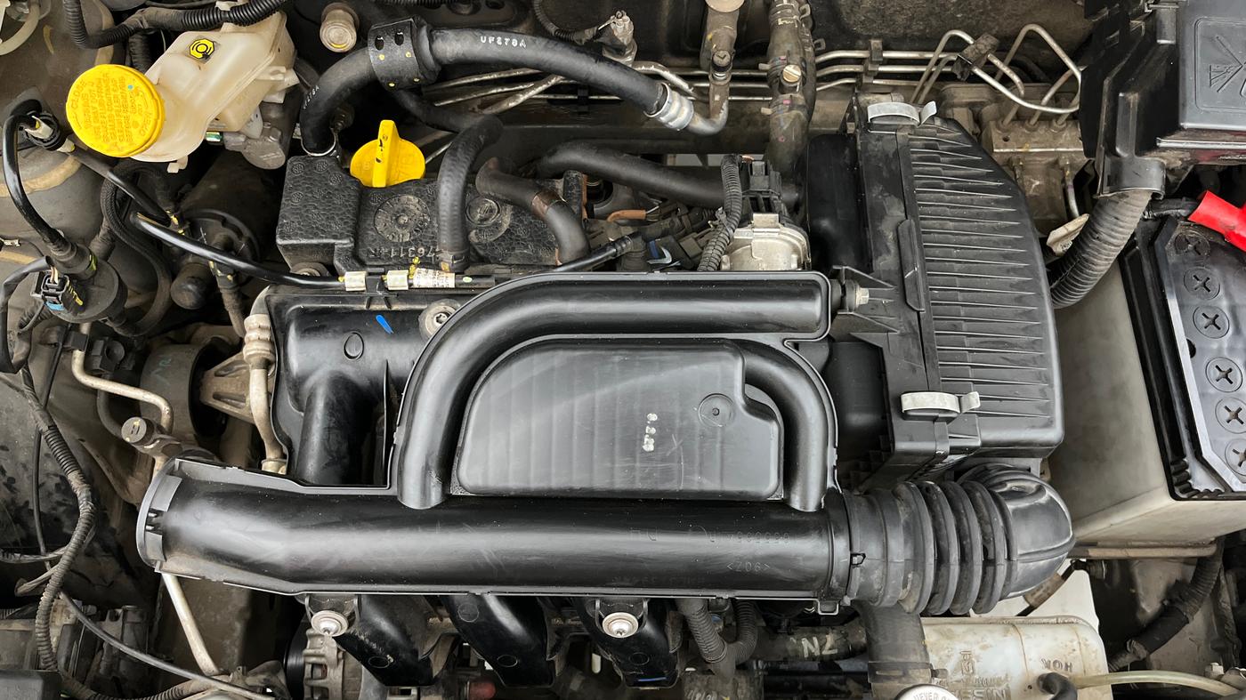 2025 Renault Kwid RXT 1.0 AMT, Petrol, Automatic, 16,638 km, Engine View