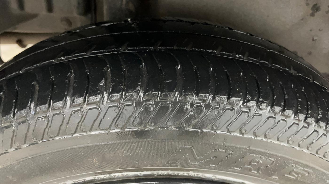 2014 Maruti Swift Dzire VXI, Petrol, Manual, 51,206 km, Right Rear Tyre Tread