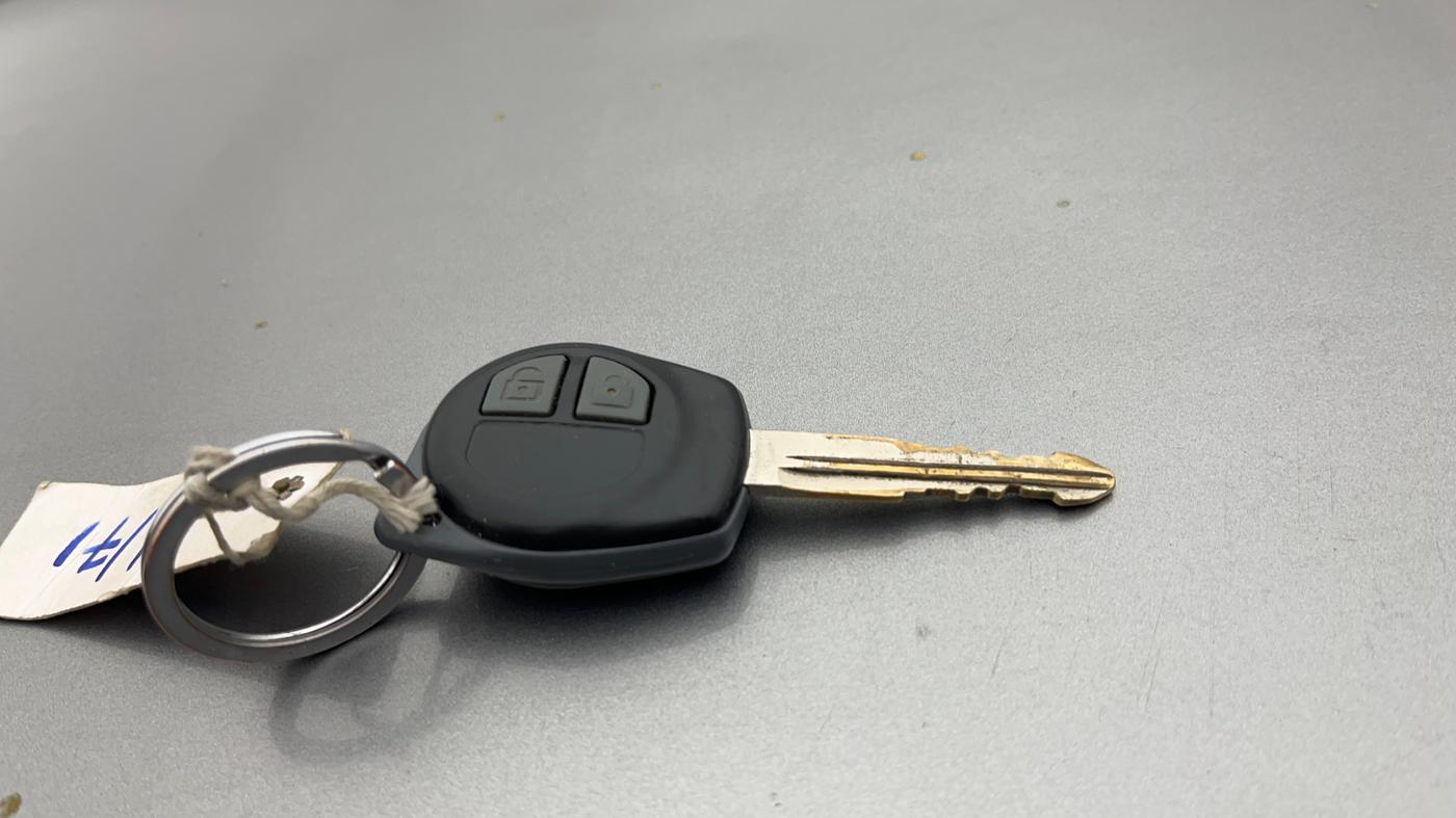 2014 Maruti Swift Dzire VXI, Petrol, Manual, 51,206 km, Key Close Up