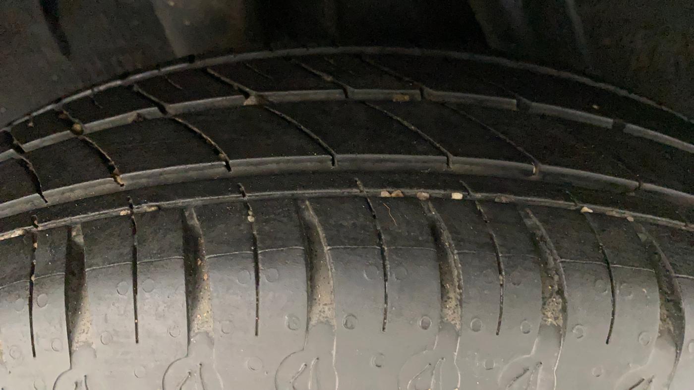 2020 Renault Kwid RXL, Petrol, Manual, 10,115 km, Right Rear Tyre Tread